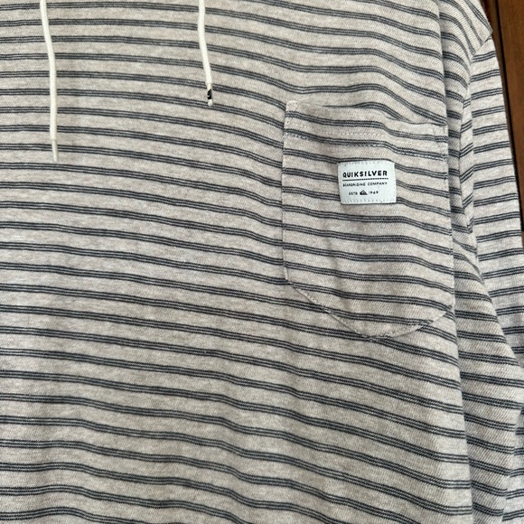 Quiksilver shirt - Picture 3 of 4